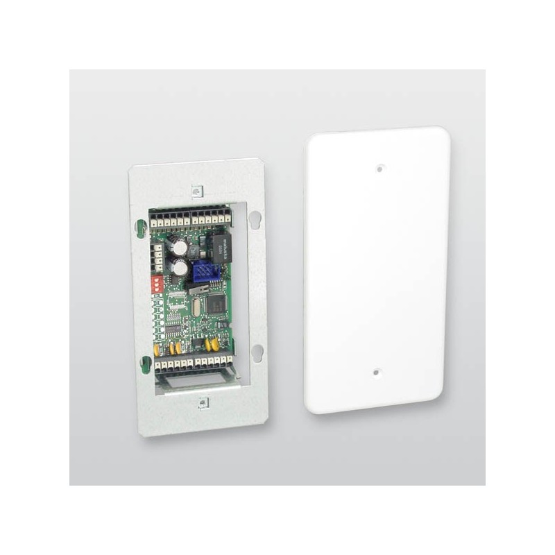 Türmodul comlock 410 im Baugruppenträger zur Unterputzmontage.